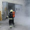 Brand im Betriebsgebäude eines Reifenhändlers